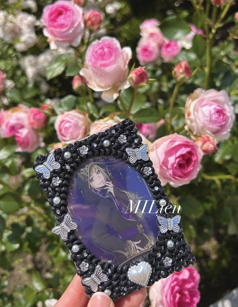 🖤×🦋デコトレカケース(B8サイズ)