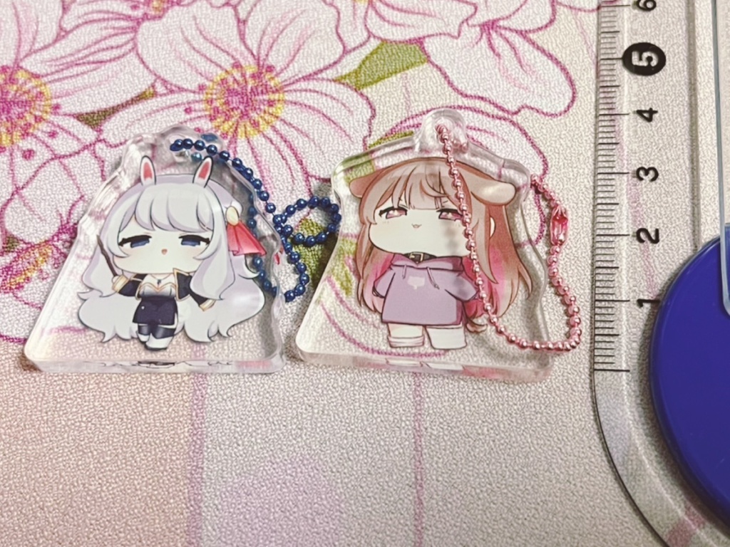 【COMITIA151新作グッズ予約販売】さくな・ラビリアの自立アクリルスタンド!お出かけ仕様ボールチェーン付き♡【販売2/15〆】