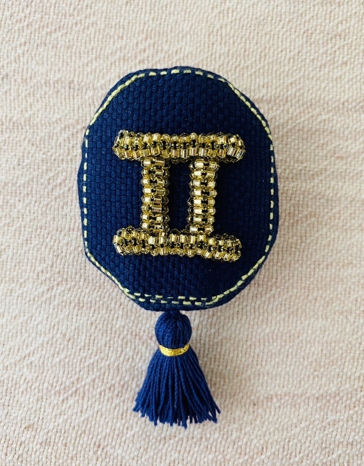 双子座　ブローチ