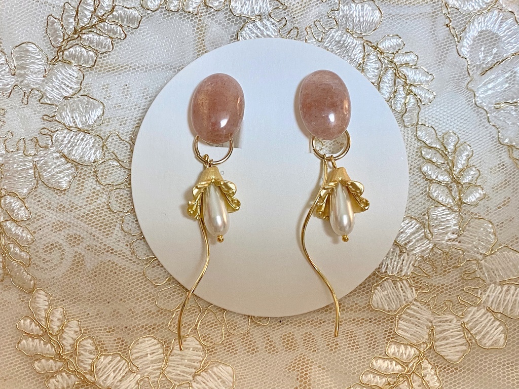 イヤリング　-bellflower- pale