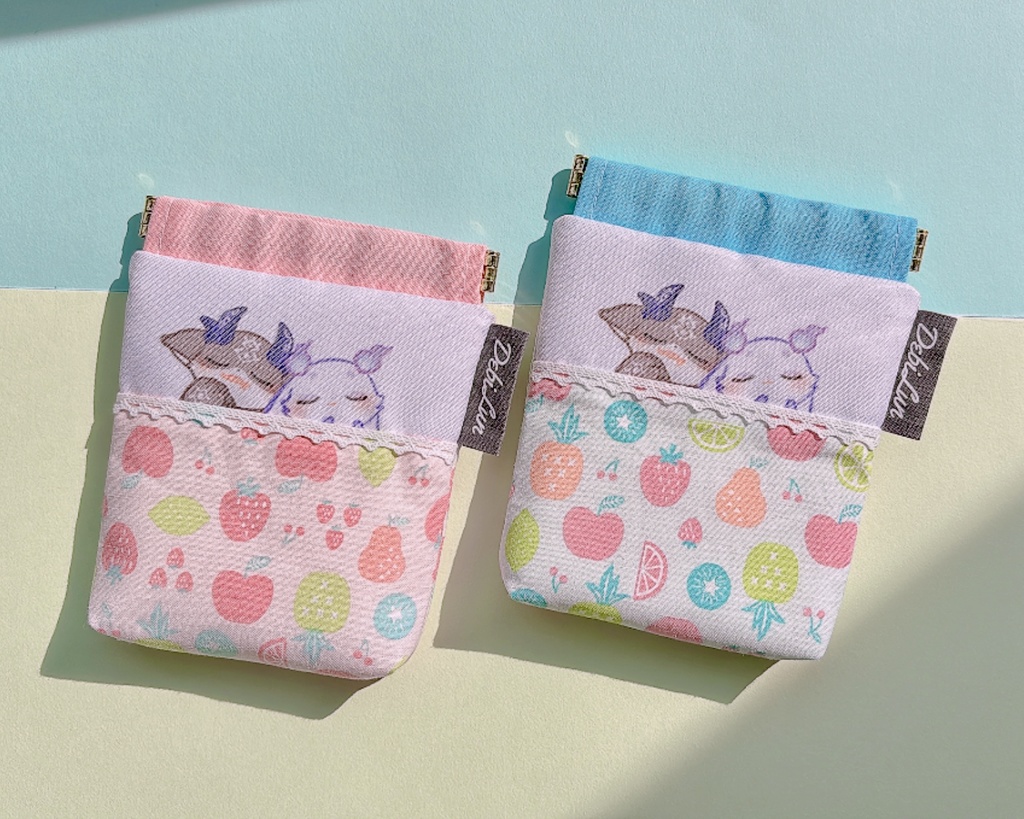 でびるん_ばね口ポーチ