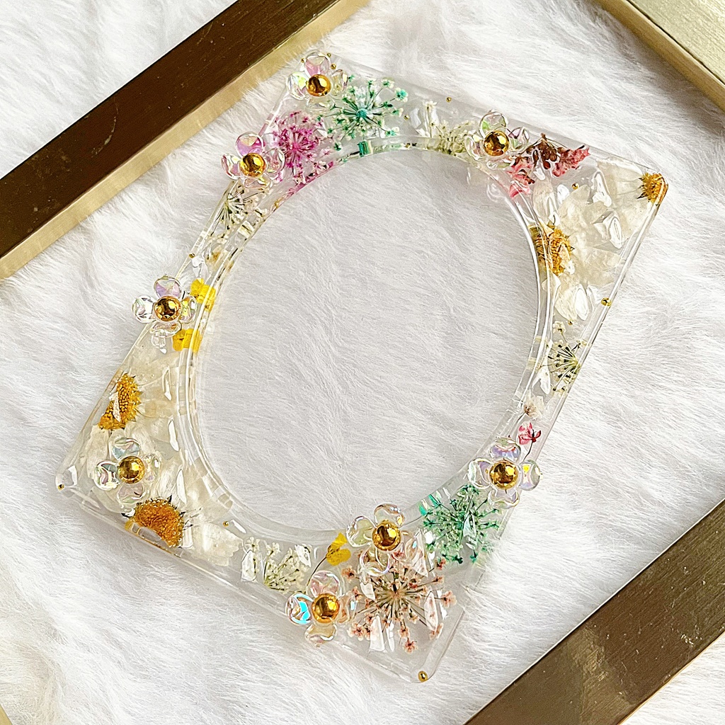 Flower case ⋆.ೃ࿔*:・