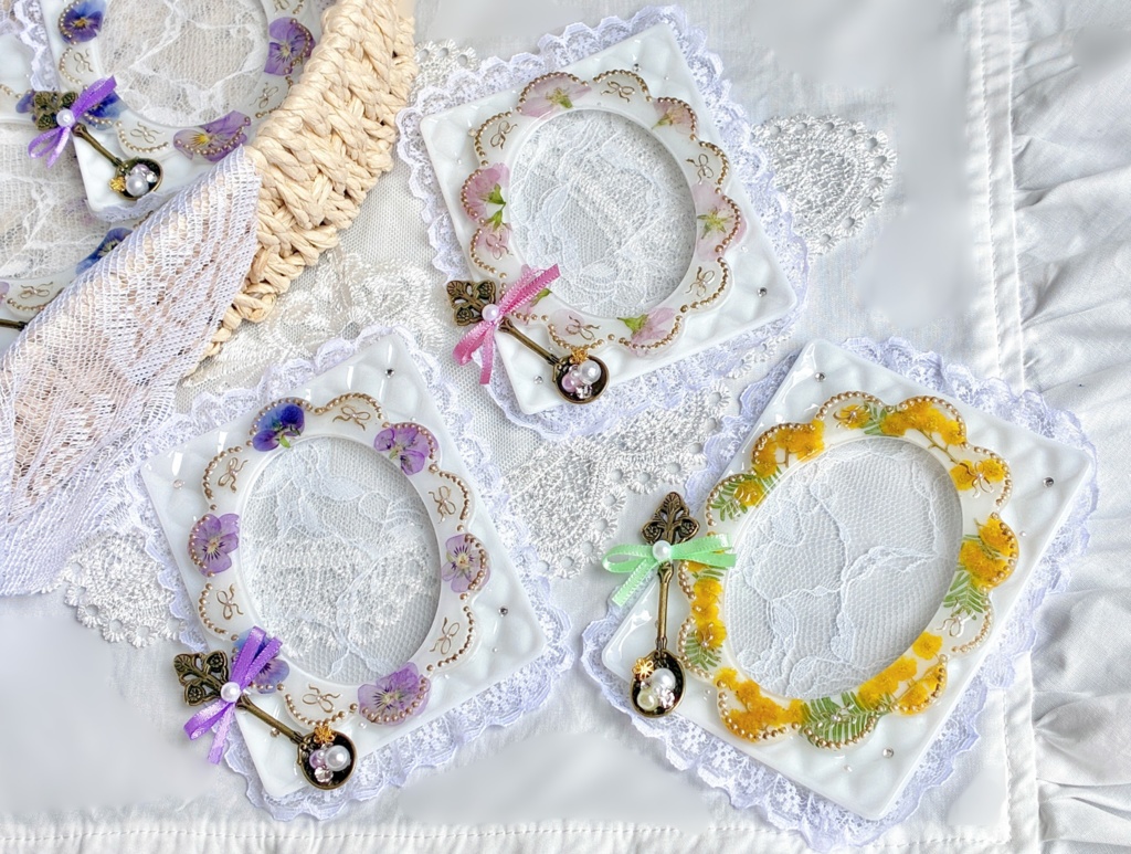 Antique flower flame ⋆꙳（B8サイズトレカケースデコ）