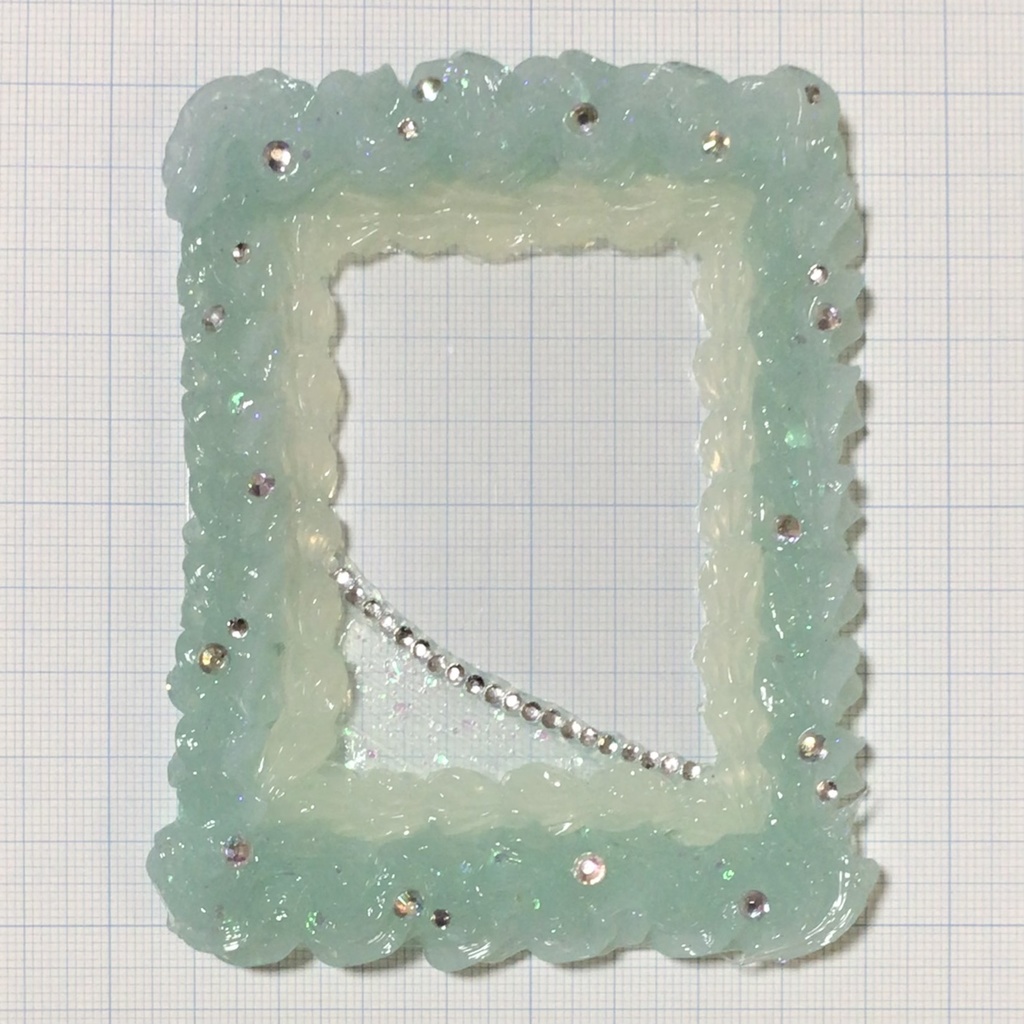 ホイップデコ B8 トレカケース 緑 黄緑