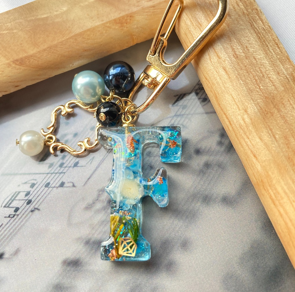 【原神】キャラクターイメージ　キーホルダーF　フリーナ