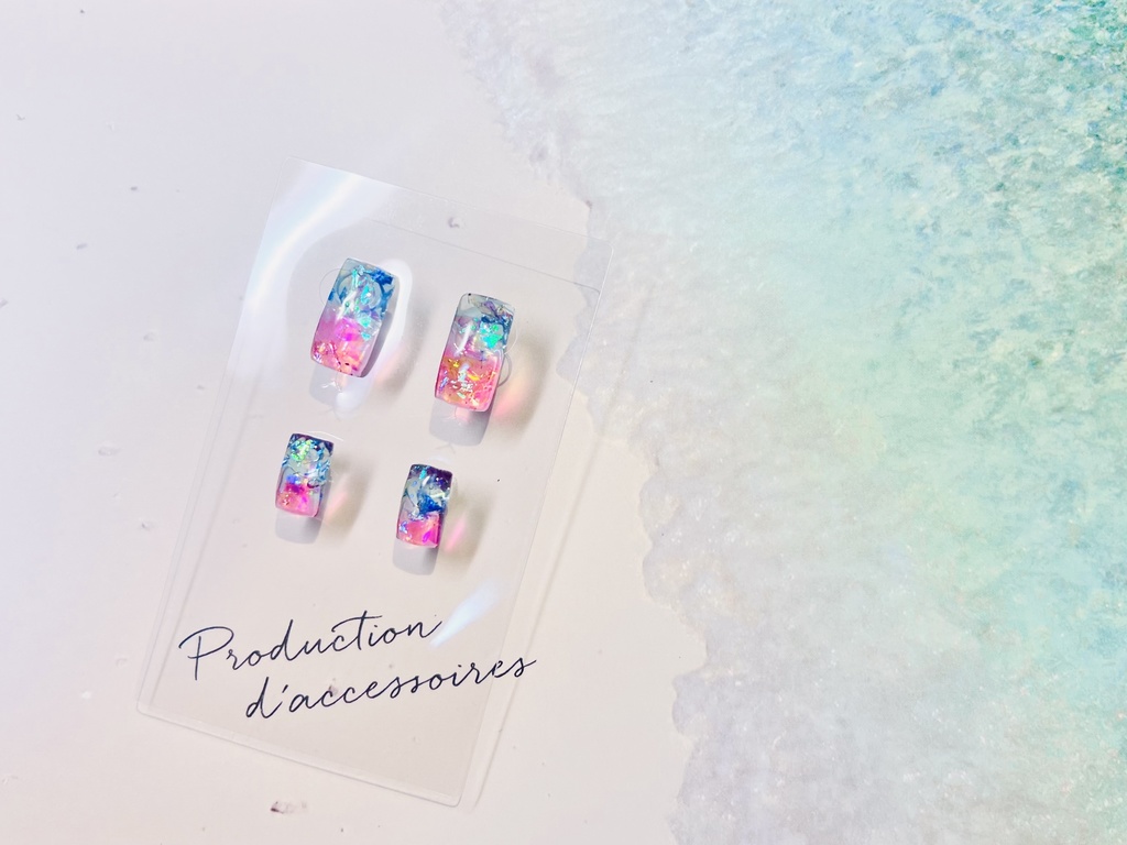 ホムラモチーフピアス