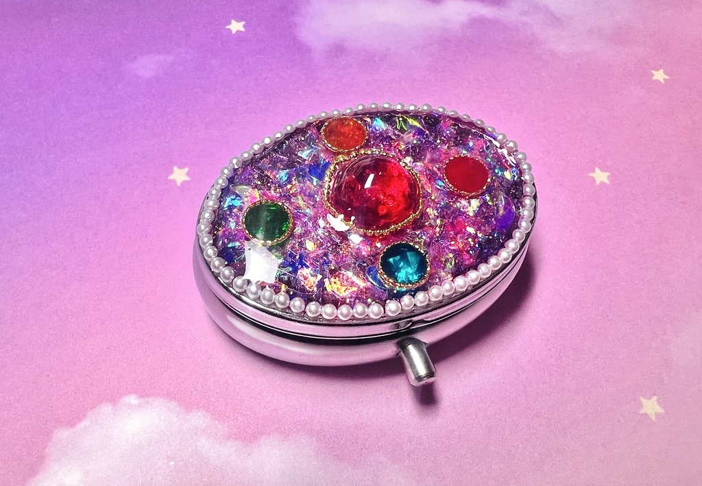 セーラーモチーフピルケース