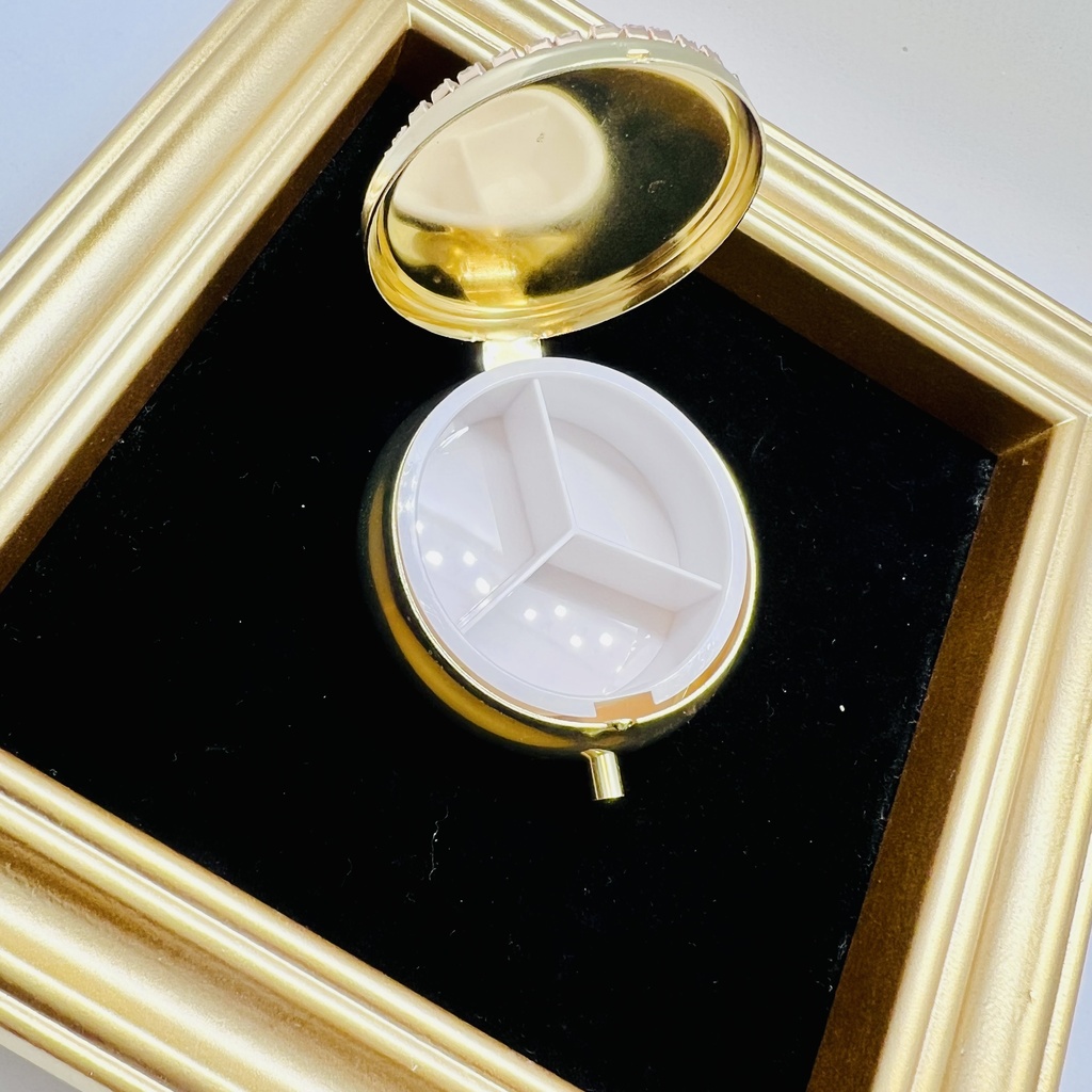 セーラームーンモチーフピル(小物)ケース