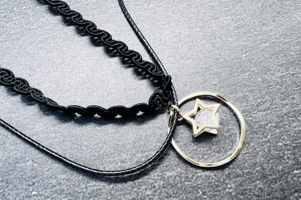 セイヤモチーフチョーカー