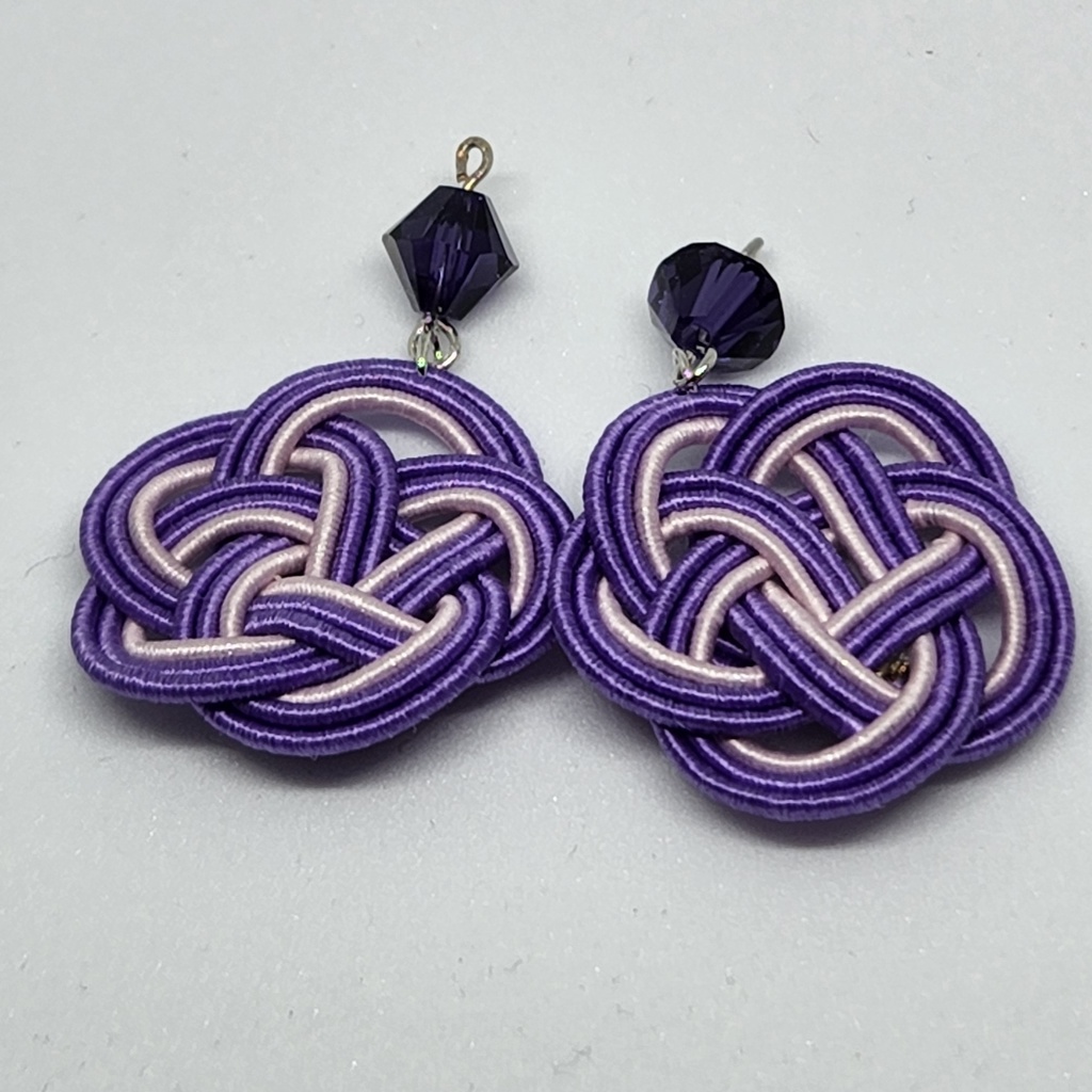 骨喰藤四郎・鯰尾藤四郎イメージ水引細工ピアス