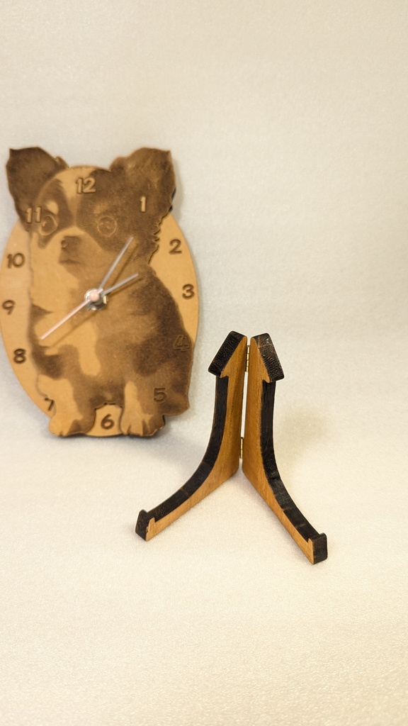 【オーダーメイド可能】オリジナル時計(チワワ) 壁掛け/スタンド置き 両対応