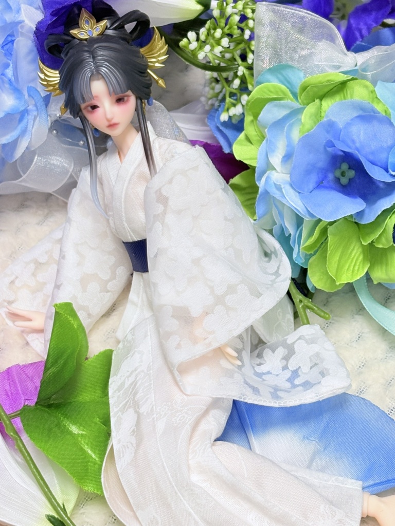ドール用・着物(浴衣)/白柄※22cm