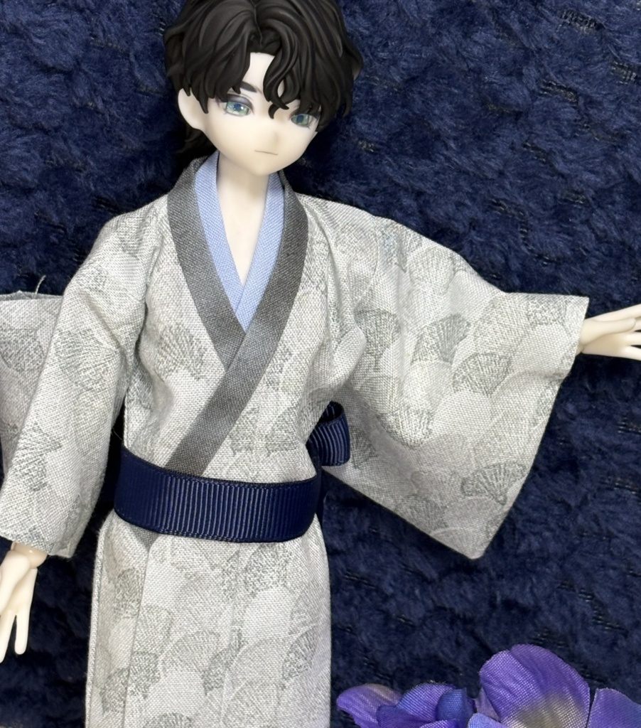 ドール用・着物(浴衣)/グレー系