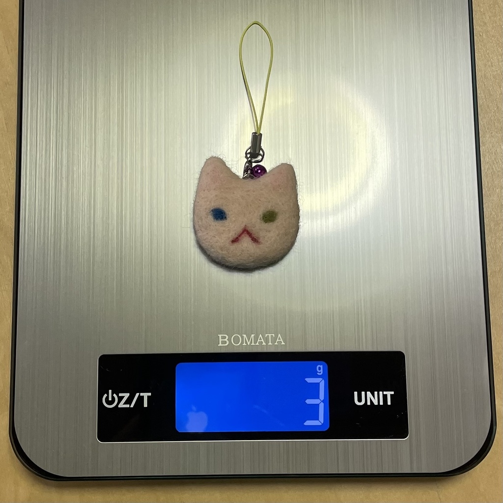 ネコねこストラップ(肌色オッドアイ)