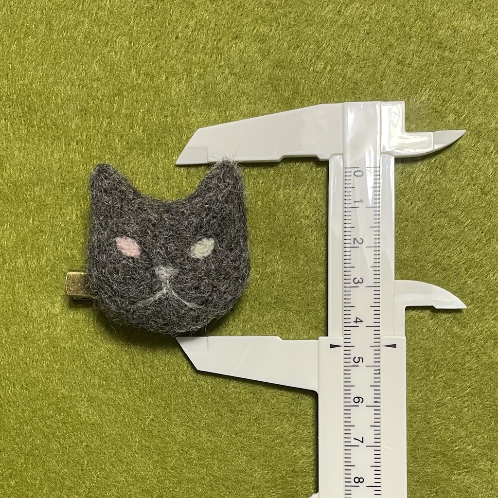 ネコねこピンズ&クリップ(グレー・オッドアイ)