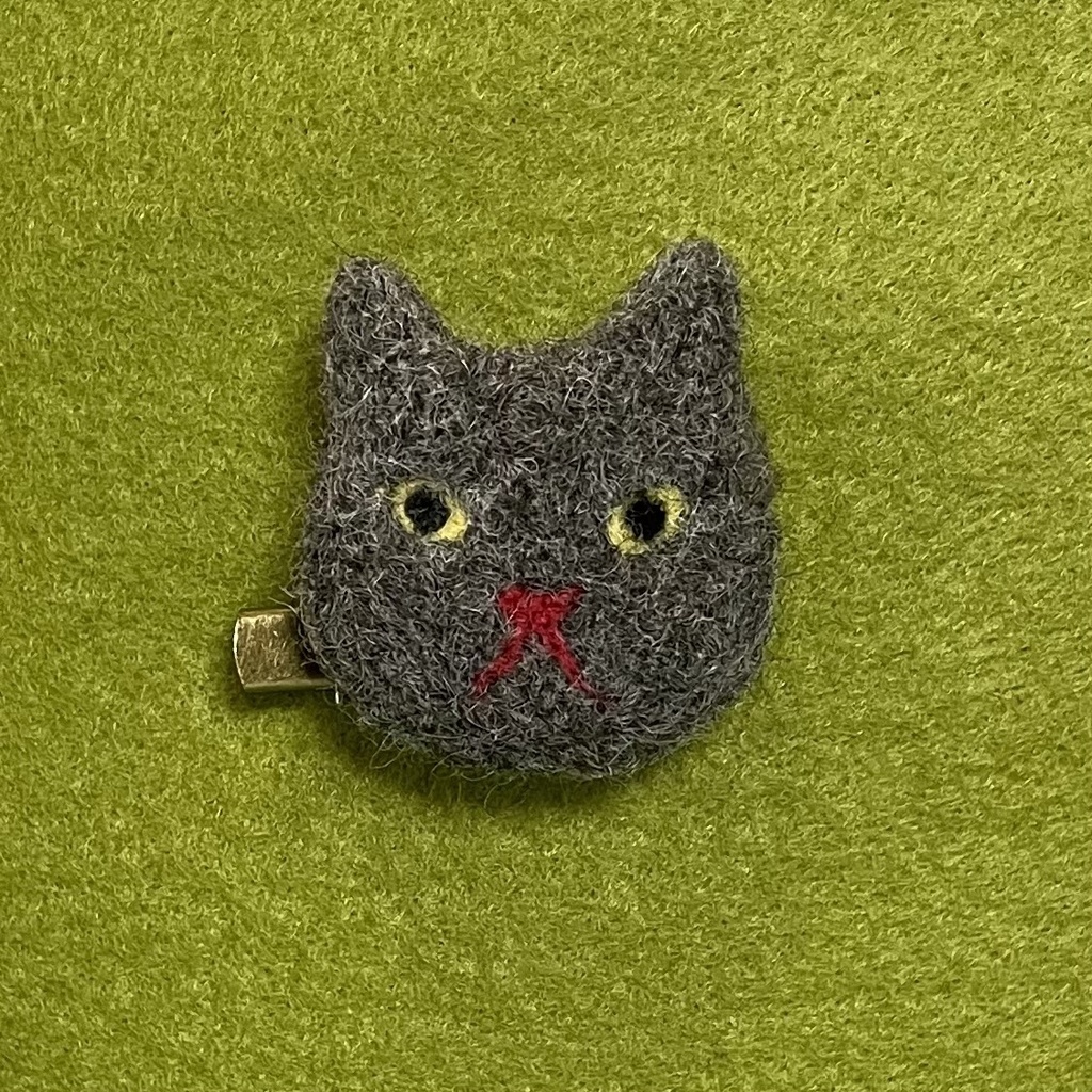 ネコねこピンズ&クリップ(濃グレー)