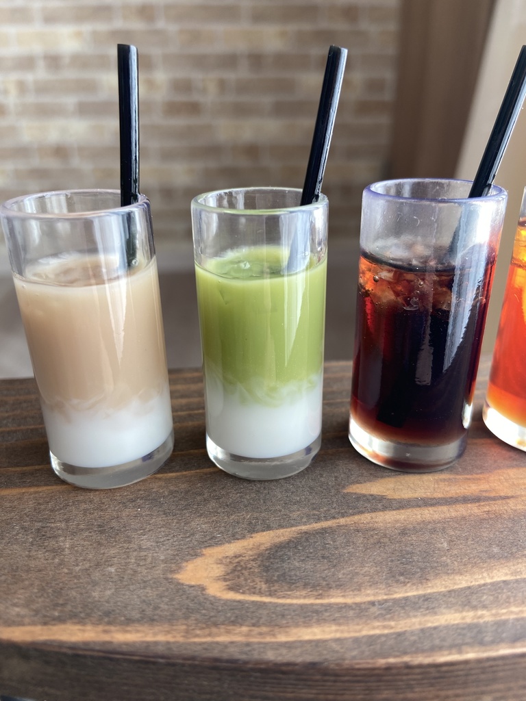 カフェラテ、抹茶ラテ、アイスコーヒー