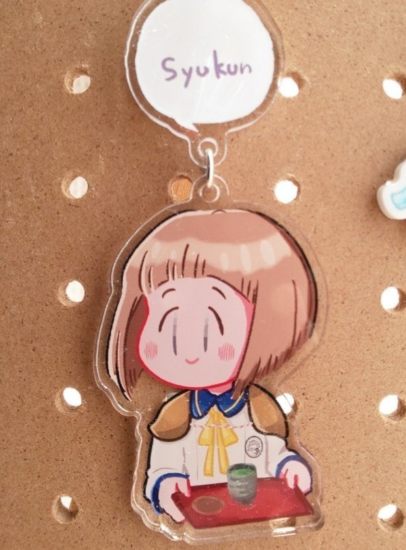 【在庫僅少】前田が茶を出してくれるアクキー