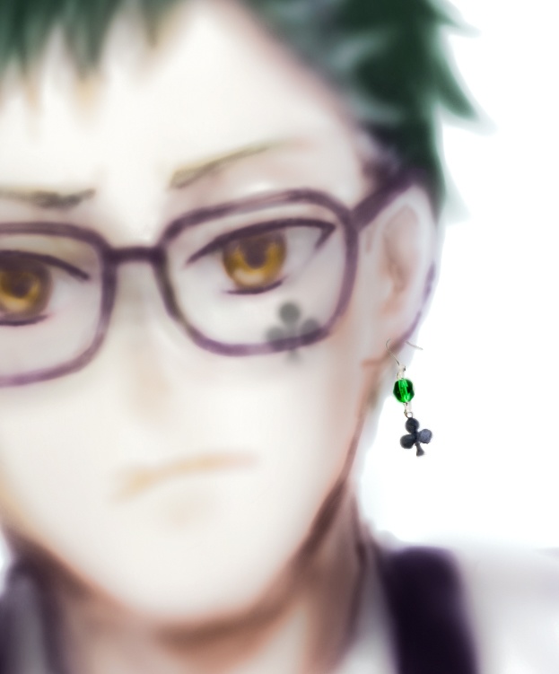 クローバー ピアス