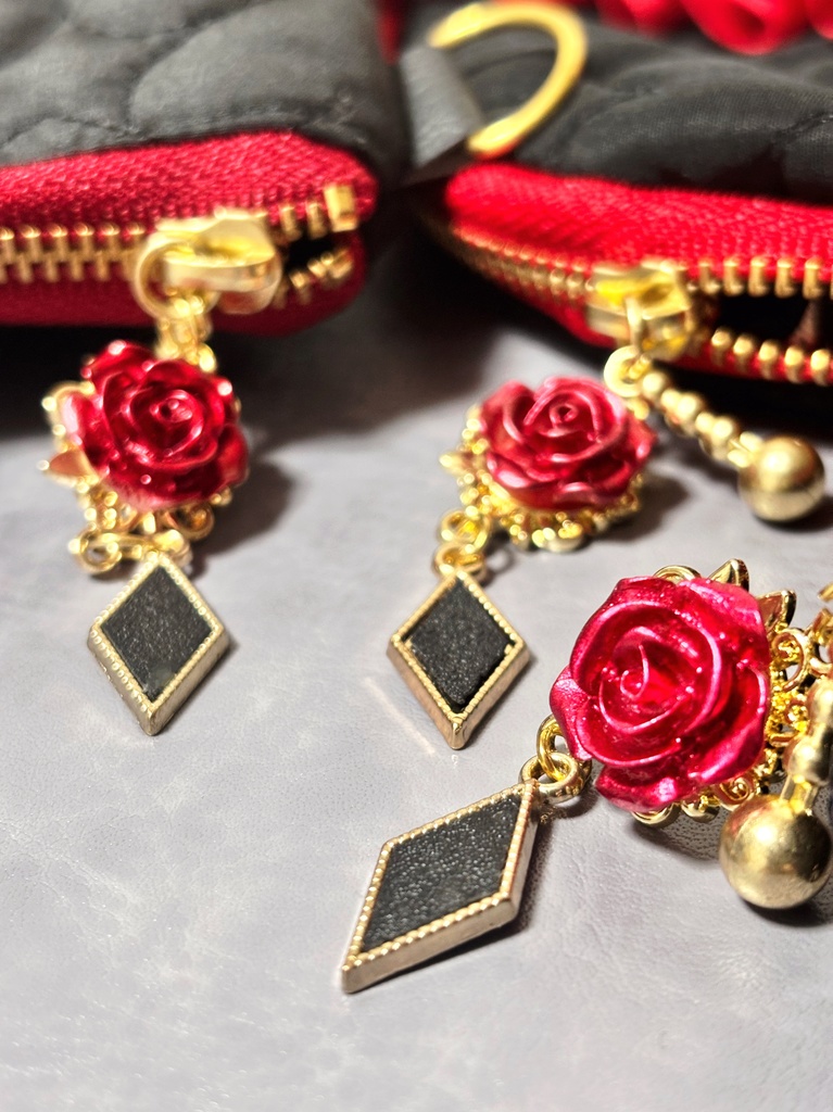 加州清光フリルポーチ