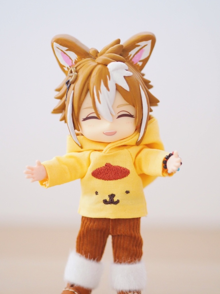 刺繍パーカー ねんどろいどどーる オビツ11