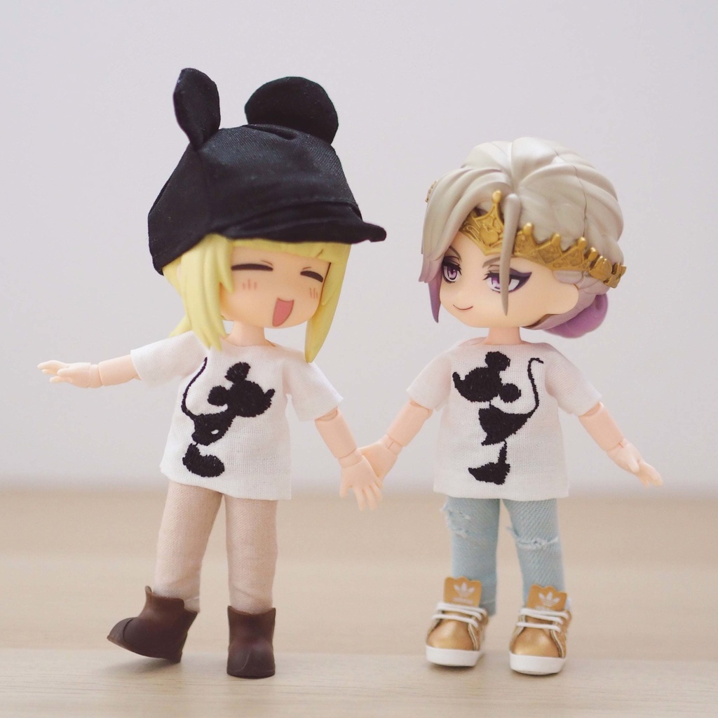 刺繍パーカー 刺繍Tシャツ ねんどろいどどーる オビツ11