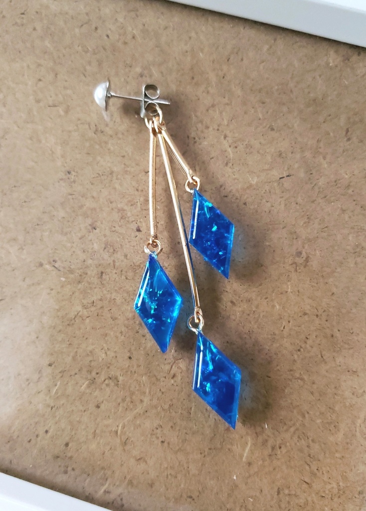 *twst フロイド・ジェイド風 イメージピアス【ホログラム有り】*