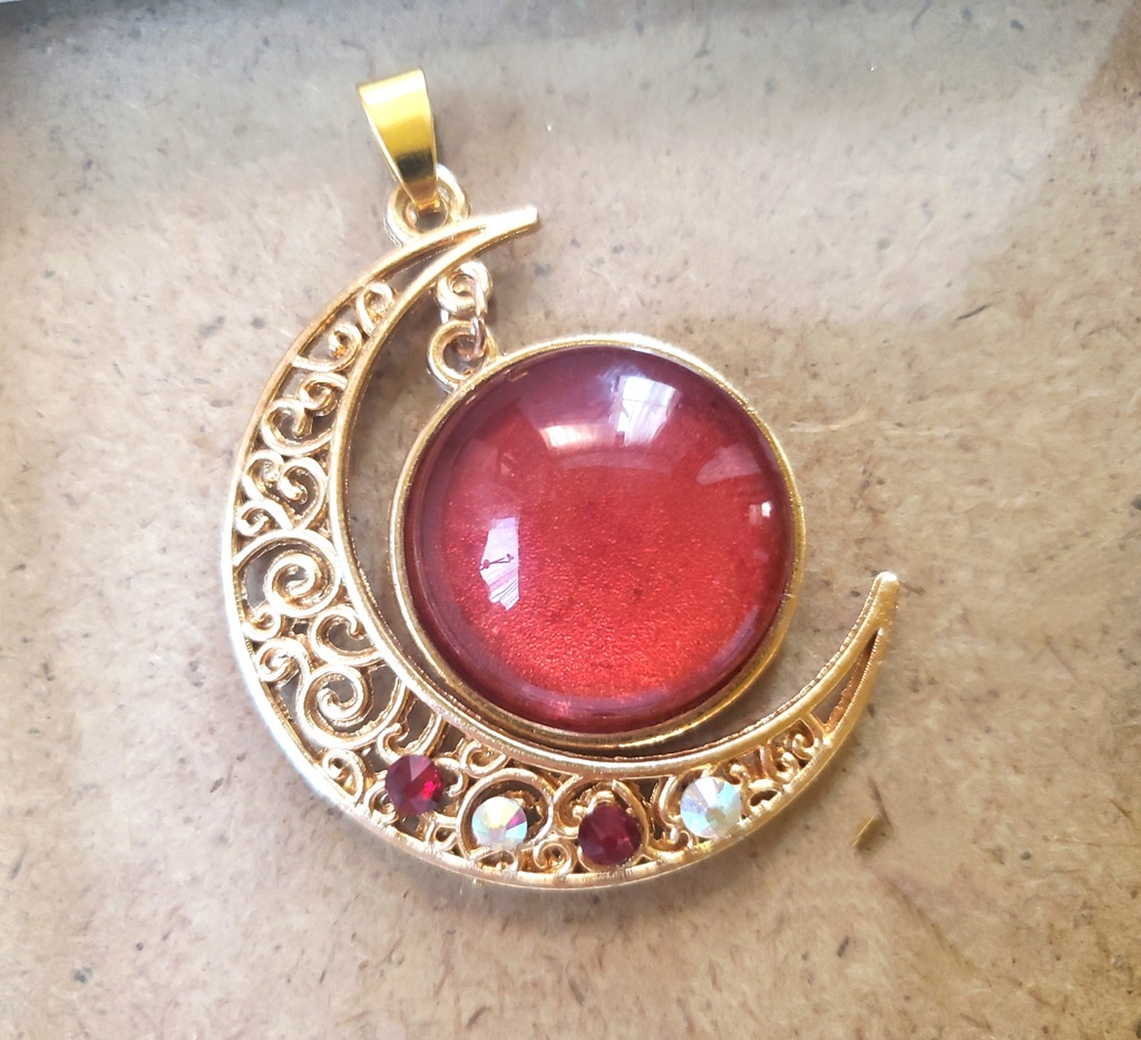 *twst スカラビア イメージ ペンダントトップ*