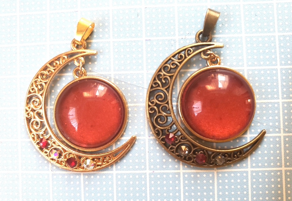 *twst スカラビア イメージ ペンダントトップ*