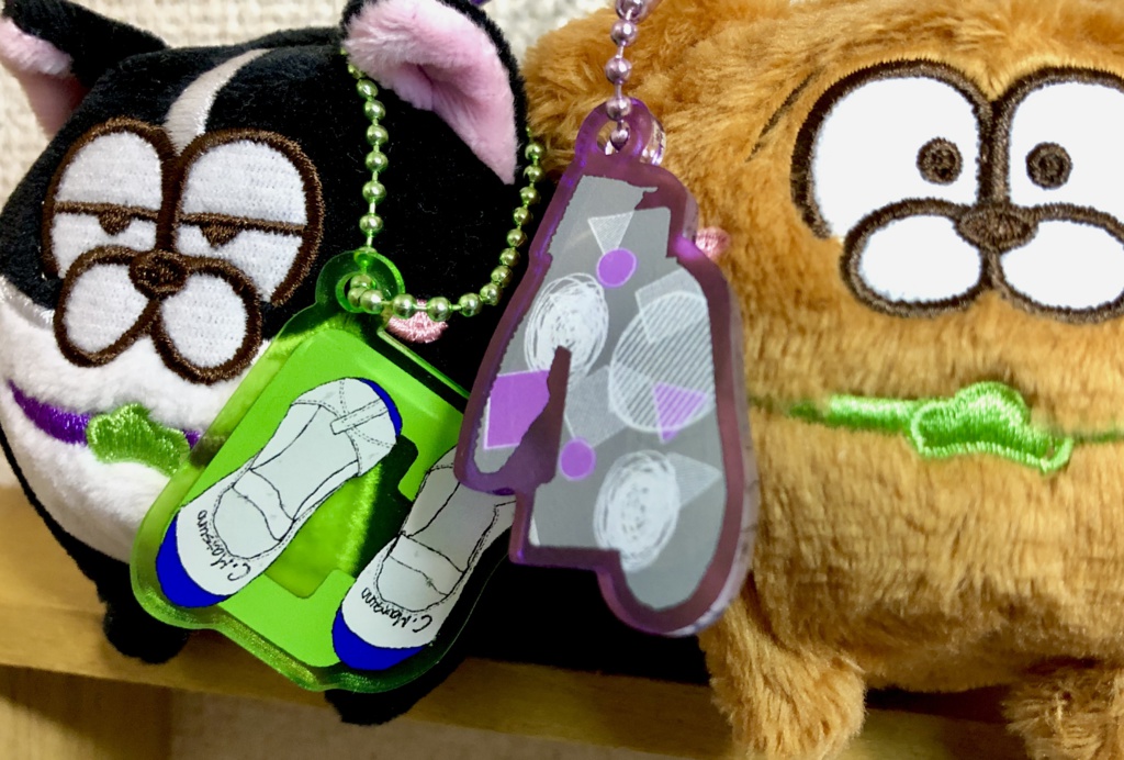 中2のうわばきアクキー