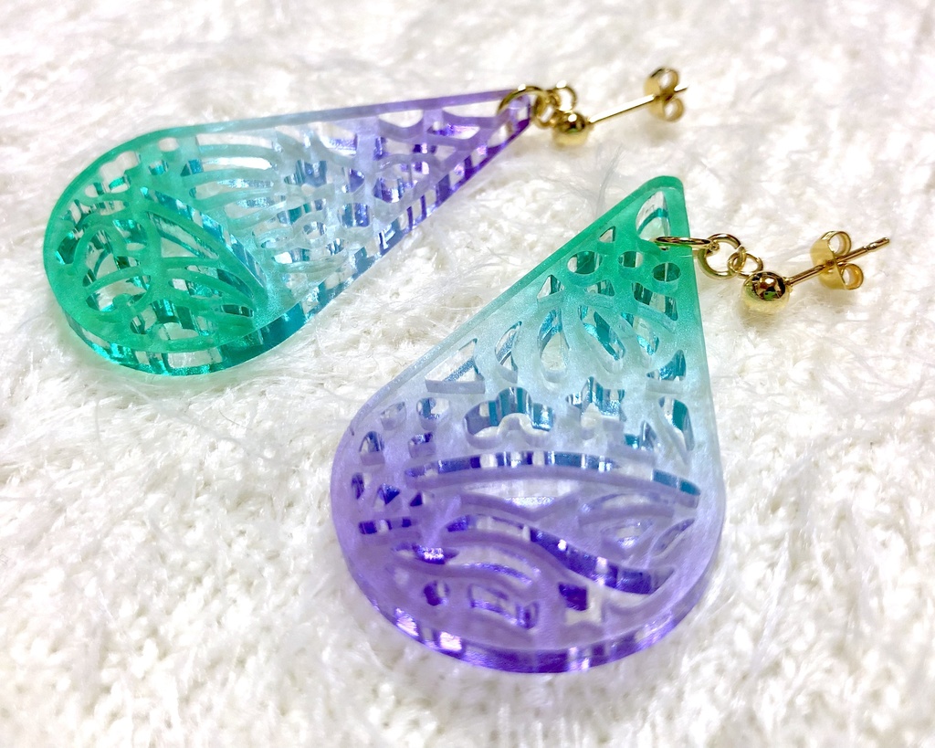 人魚年中イメージピアス