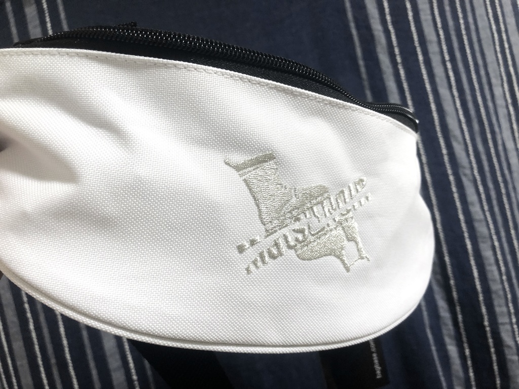 ノワール年中ボディバッグ