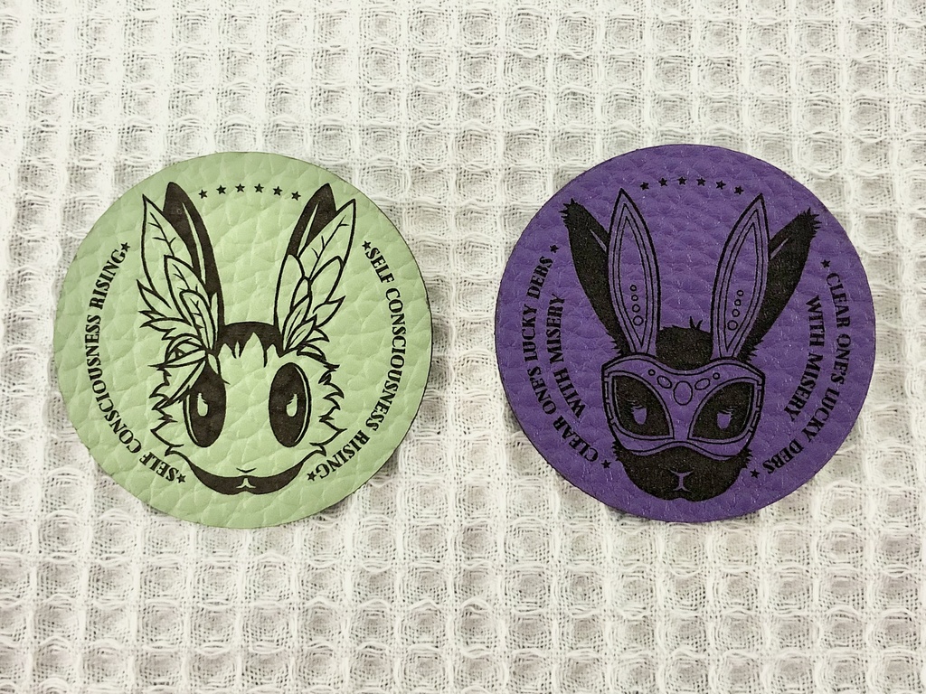 イースター年中レザーバッジ