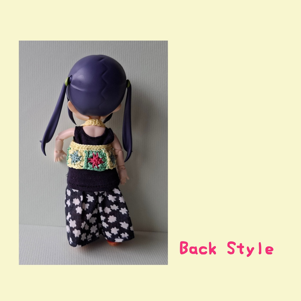 モチーフ編みのビスチェ ホルターネックタイプ