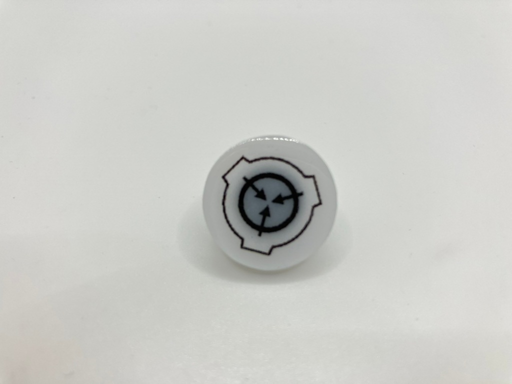 財団ピンバッジ