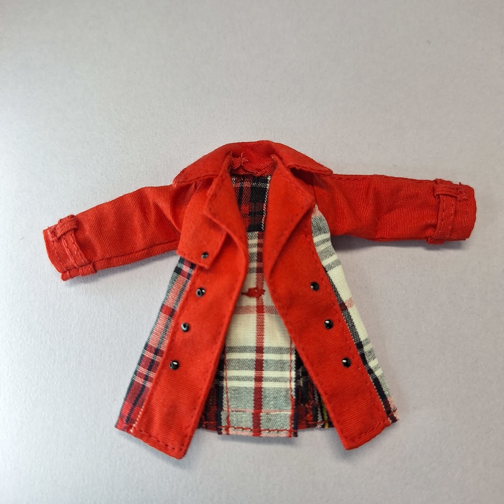 オビツ11サイズ トレンチコート 赤×チェック