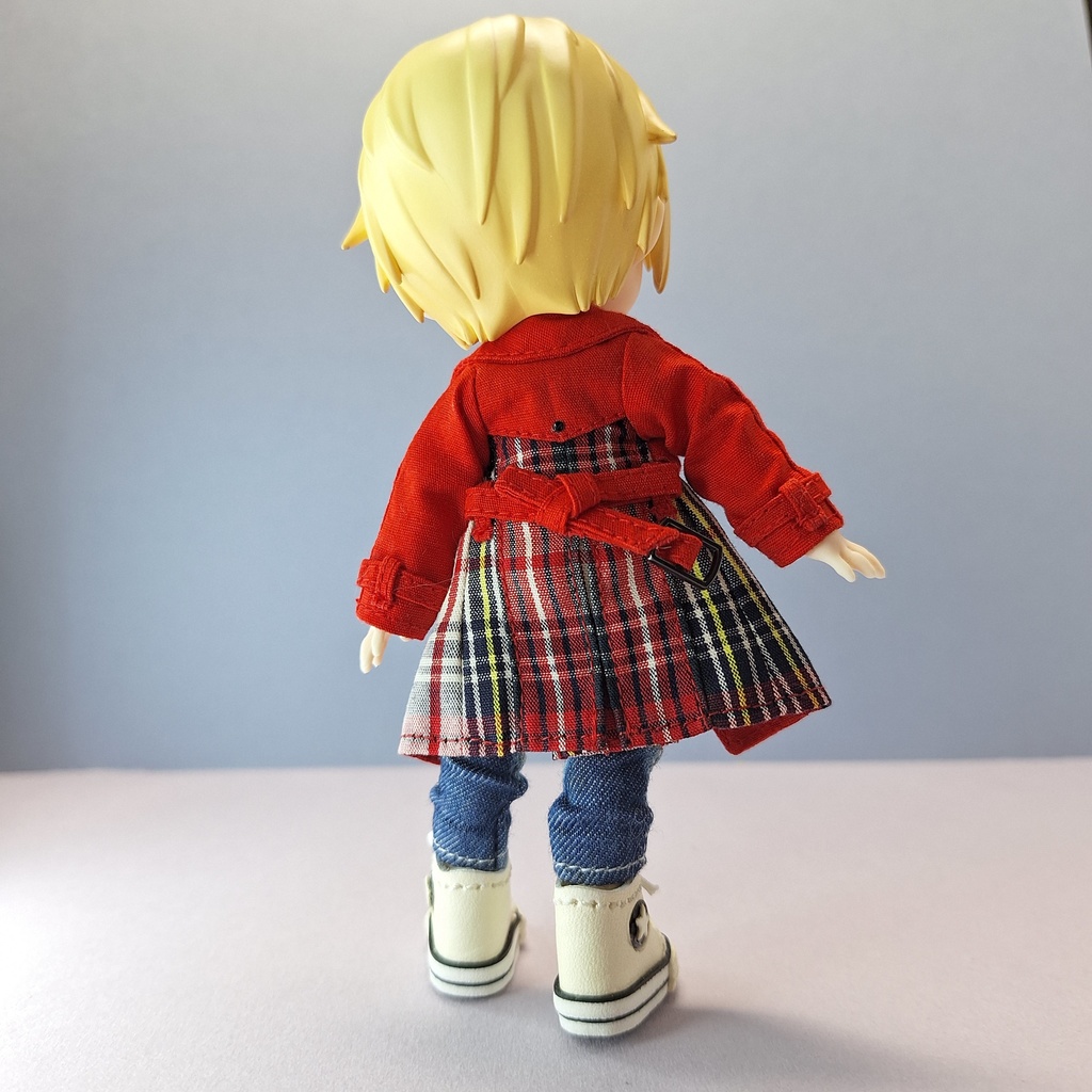 オビツ11サイズ トレンチコート 赤×チェック