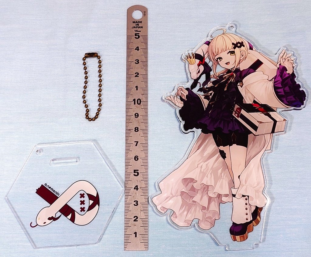 ビッグアクリルスタンド