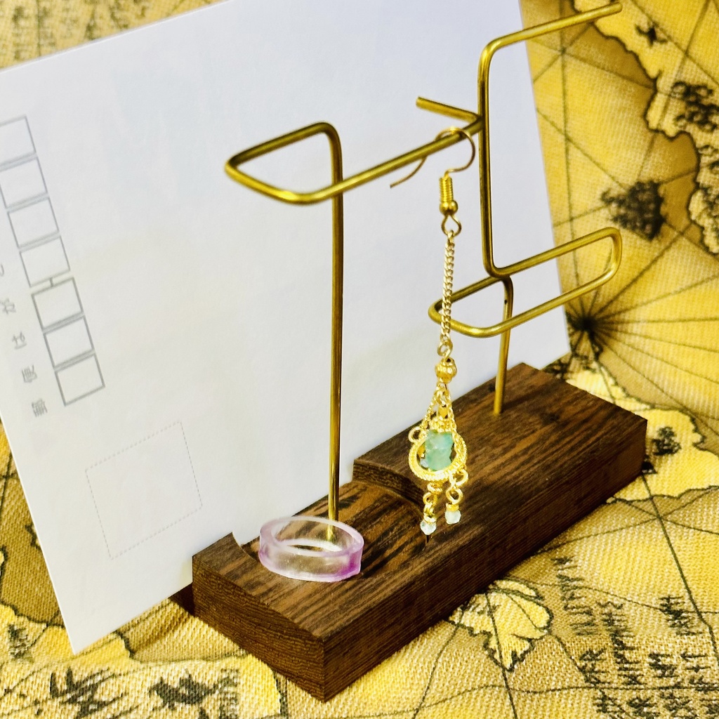 推し活特化型腕時計スタンド