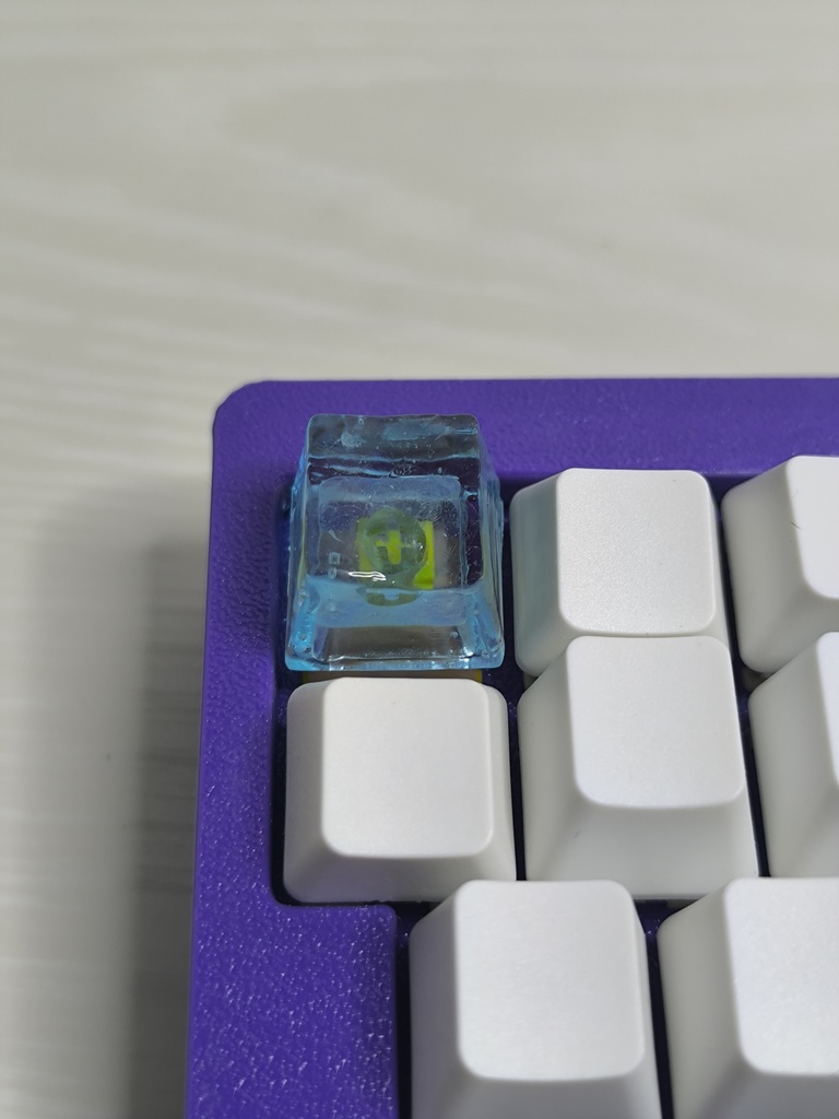 氷クリアキーキャップ