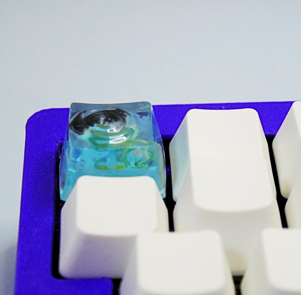 アクアリウムキーキャップ - 泳ぐ金魚