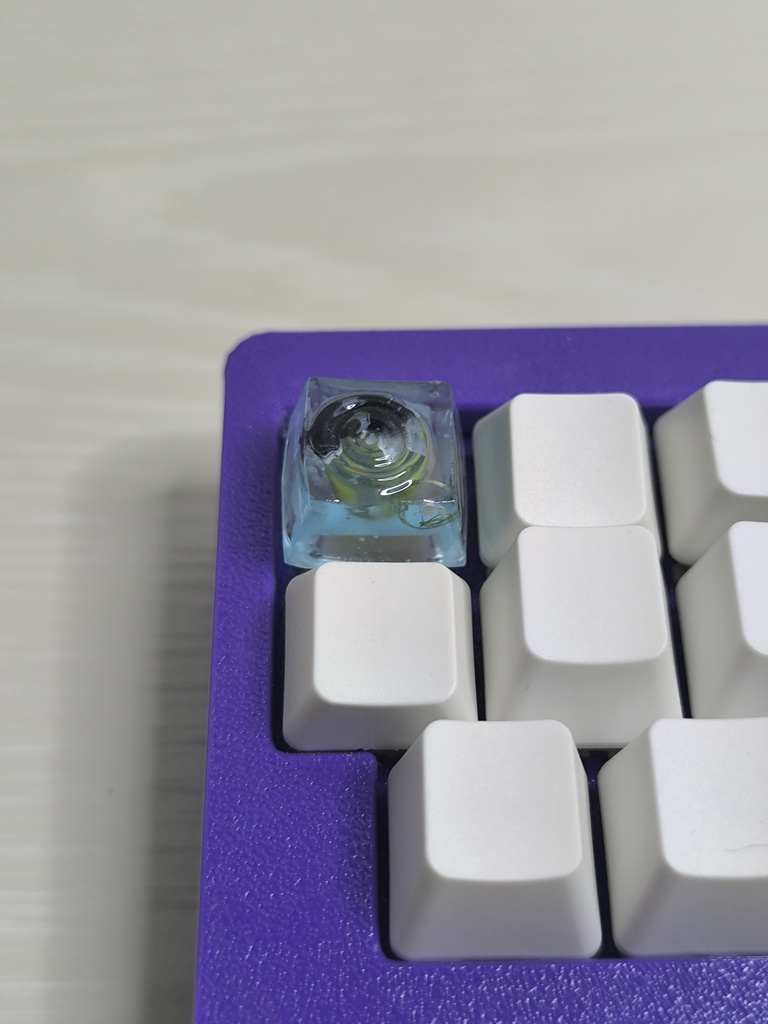 アクアリウムキーキャップ - 泳ぐ金魚