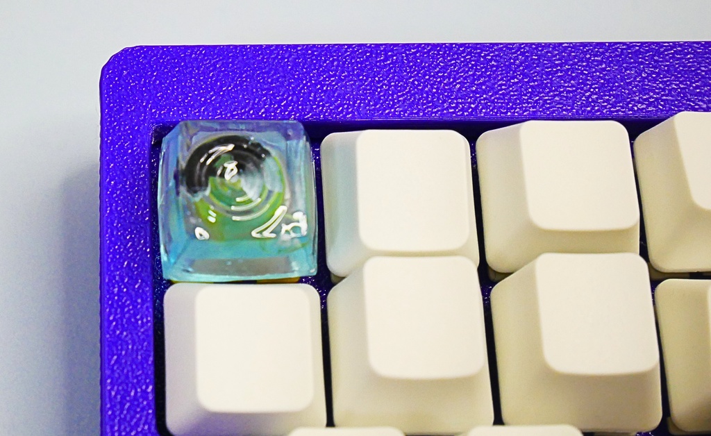 アクアリウムキーキャップ - 泳ぐ金魚