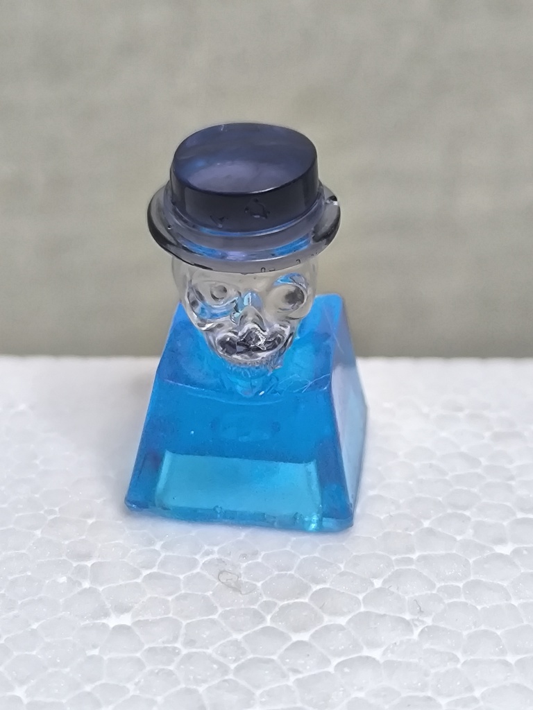 クリアなドクロキーキャップ