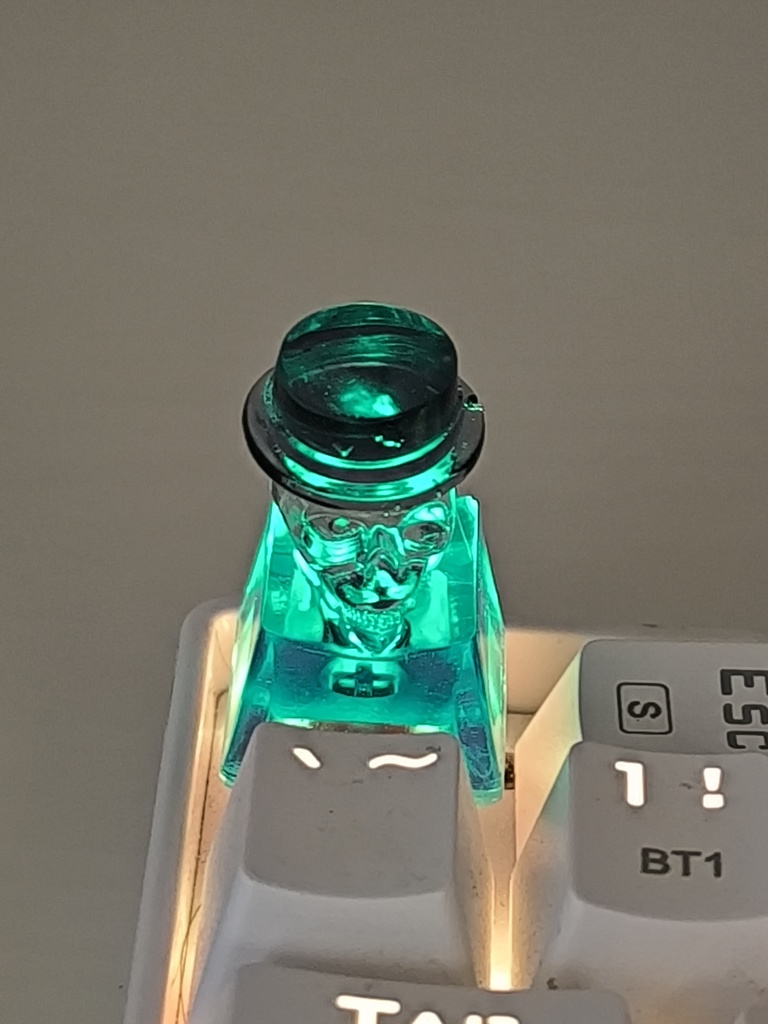 クリアなドクロキーキャップ