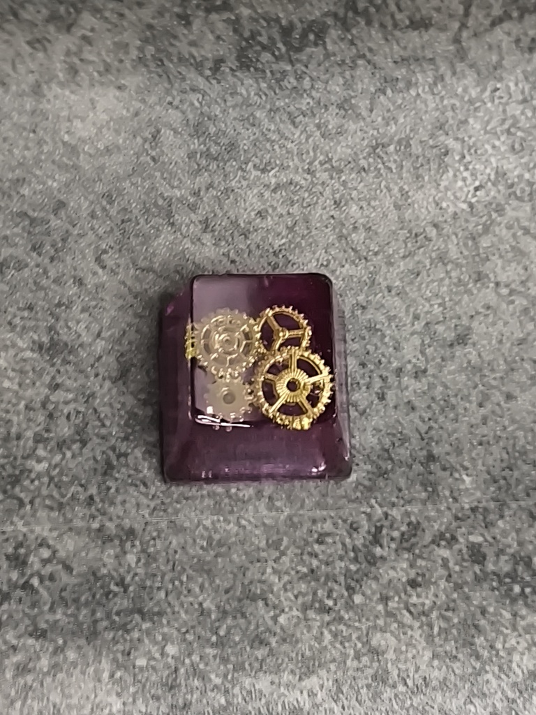 スチームパンク風 歯車 クリアパープルレジンキーキャップ