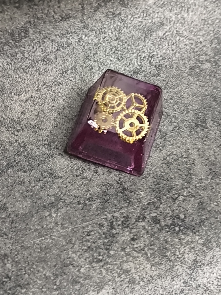 スチームパンク風 歯車 クリアパープルレジンキーキャップ