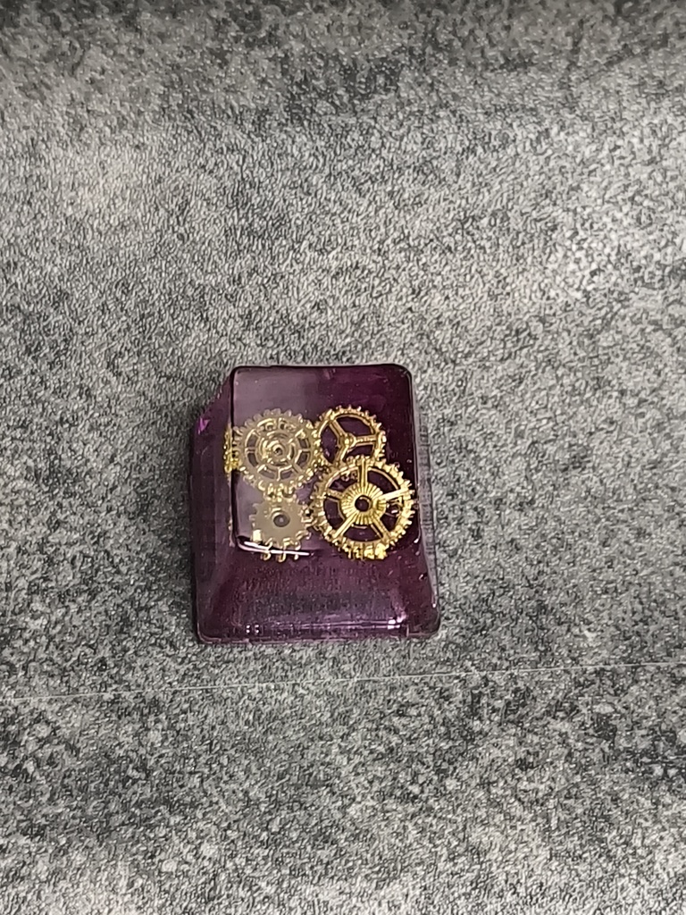 スチームパンク風 歯車 クリアパープルレジンキーキャップ