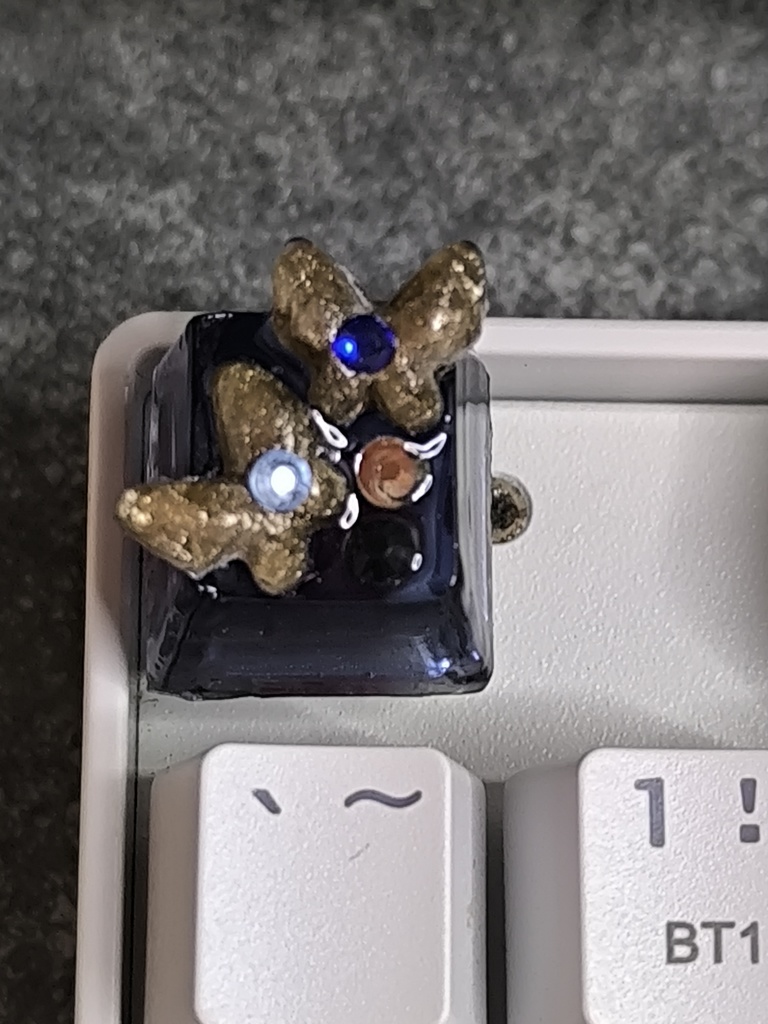 ゴールドバタフライ レジンキーキャップ