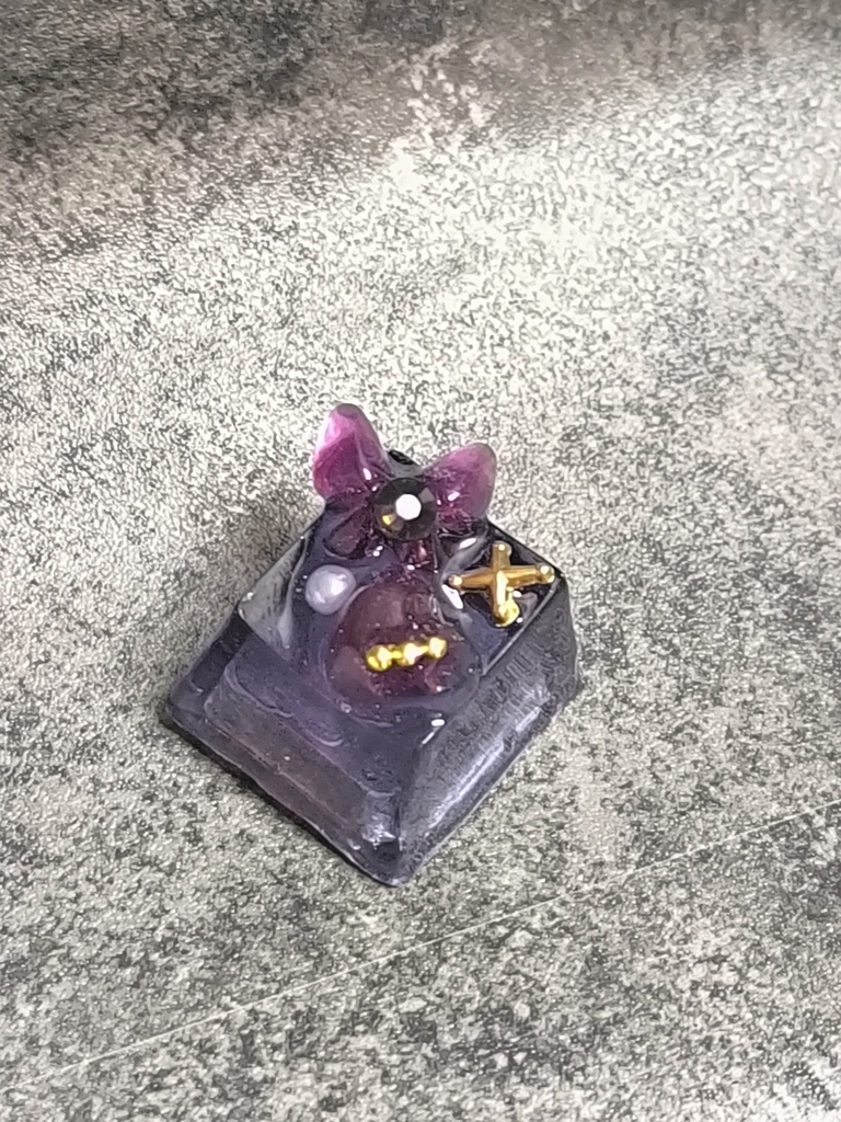 ゴシックバタフライ キーキャップ | クリアパープル×クリアレッド×ゴールド ハンドメイド